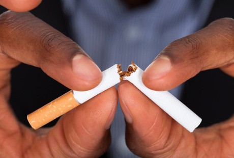 Gara-gara Merokok, Dua Anak Pebisnis Ini Tak Terima Warisan Ayahnya