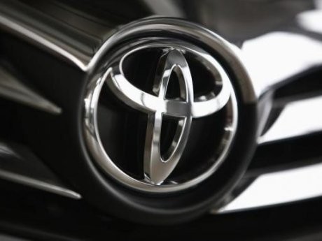 Transmisi dan Power Steering Rusak, Toyota Tarik Ratusan Ribu Mobil