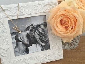 Model Cantik Bar Refaeli Tunangan dengan Pebisnis asal Israel