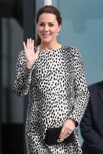 Perut Hamil 8 Bulan Kate Middleton