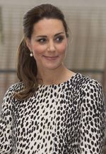 Perut Hamil 8 Bulan Kate Middleton