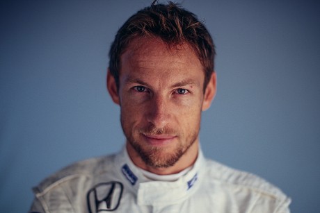 Button Bersiap Menyibak Bab Baru