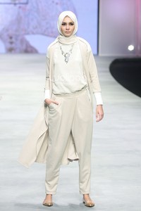 Daily by Ria Miranda Dahayu. Indonesia Fashion Week 2015 at Jakarta Convention Center. Senayan. Jakarta. [Foto: Mohammad Abduh/Wolipop]