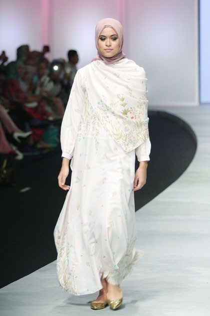 Daily by Ria Miranda Dahayu. Indonesia Fashion Week 2015 at Jakarta Convention Center. Senayan. Jakarta. [Foto: Mohammad Abduh/Wolipop]