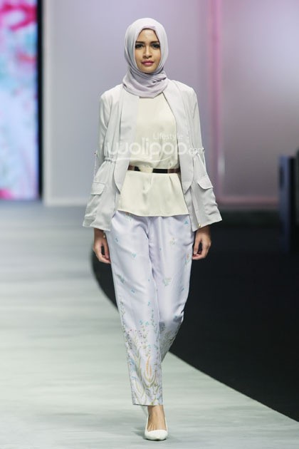 Daily by Ria Miranda Dahayu. Indonesia Fashion Week 2015 at Jakarta Convention Center. Senayan. Jakarta. [Foto: Mohammad Abduh/Wolipop]