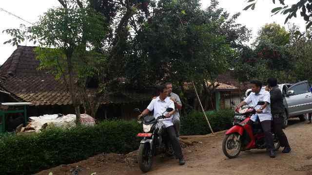 Ngeeeng! Ini Gaya Blusukan Bos PLN di Calon Lokasi PLTU Terbesar ASEAN