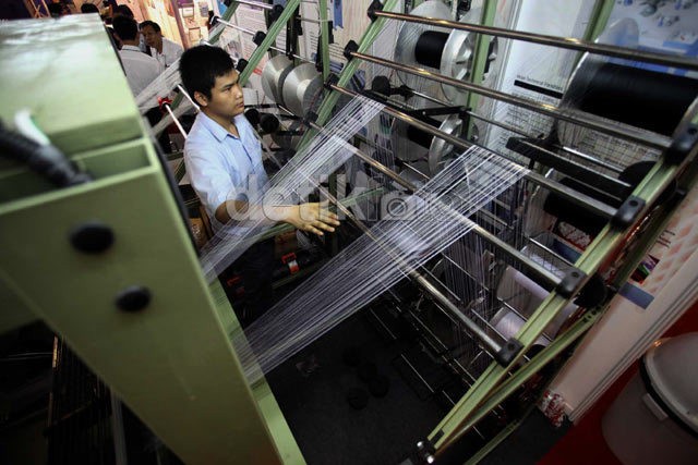 Jokowi Siap Beri Diskon Pajak Buat Perusahaan Tekstil, Mebel, Sampai Alas Kaki