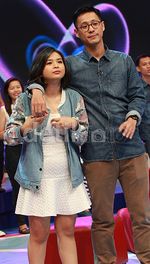 Aww, Mesranya Putri Titian Peluk-peluk Junior Liem