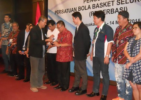 PP Perbasi Beri Penghargaan Kepada Insan Basket