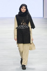 Jenahara. Indonesia Fashion Week 2015 at Jakarta Convention Center. Senayan. Jakarta. [Foto: Mohammad Abduh/Wolipop]