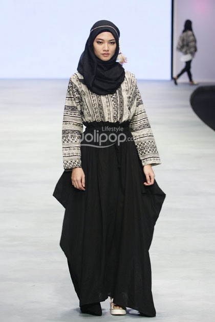 Jenahara. Indonesia Fashion Week 2015 at Jakarta Convention Center. Senayan. Jakarta. [Foto: Mohammad Abduh/Wolipop]