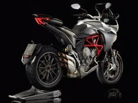 Motor ini mengusung platform MVICS (Motor & Vehicle Integrated Control System) 2.0 terbaru. MV Agusta Turismo Veloce juga menyediakan empat pilihan performa mesin yaitu Sport, Touring, Rain dan Custom. MV Agusta Turismo Veloce menyajikan traction control yang sudah ditingkatkan secara signifikan.