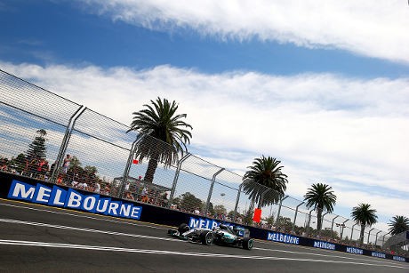 Sesi Latihan Terakhir Jadi Milik Hamilton