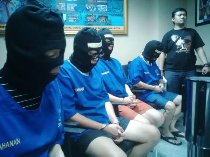 BNN Buru Penyuplai 49 Kg Sabu yang Dibawa WN China ke Indonesia