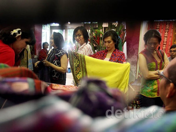 Berburu Batik di Pameran Adiswastra Nusantara