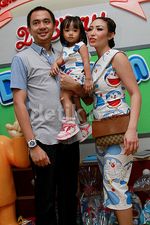 So Cute! Pesta Ultah Anak Ayu Dewi yang Serba Doraemon