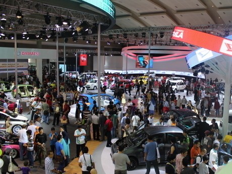 Masyarakat Tunda Beli Mobil Baru, Sampai Kapan?