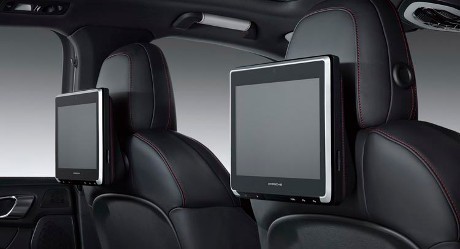 Porsche Sediakan Perangkat Hiburan Ini di Kursi Belakang