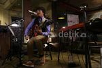 Calvin Jeremy Tampil Intim di 'Friday Hot Music'