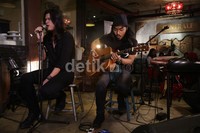 Virzha total membawakan lima lagu diantaranya, 'Jangan Simpan Rindu', 'Hadirmu', 'Somebody That I Used to Know' milik Gotye, 'Jika' termasuk 'Aku Milikmu' di acara yang digelar di Sinou Cafe, Panglima Polim, Jakarta Selatan belum lama ini.