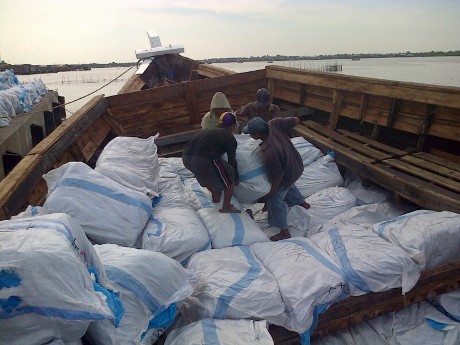 Dirjen Bea Cukai Siap Hajar Anak Buah yang Bermain Pakaian Bekas Impor