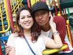 Aih, Mesranya Denny 'Cagur' dan Istri Tercinta
