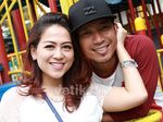 Aih, Mesranya Denny 'Cagur' dan Istri Tercinta