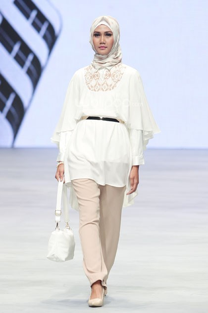 The Executive by Ria Miranda. Indonesia Fashion Week 2015 at Jakarta Convention Center. Senayan. Jakarta. [Foto: Mohammad Abduh/Wolipop]