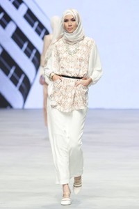 The Executive by Ria Miranda. Indonesia Fashion Week 2015 at Jakarta Convention Center. Senayan. Jakarta. [Foto: Mohammad Abduh/Wolipop]