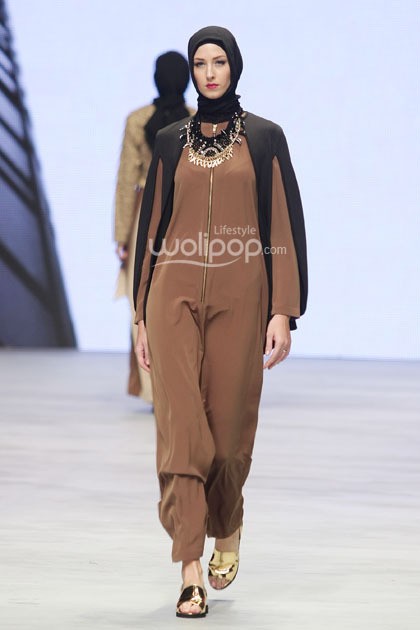 The Executive by Jenahara. Indonesia Fashion Week 2015 at Jakarta Convention Center. Senayan. Jakarta. [Foto: Mohammad Abduh/Wolipop]