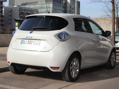 Renault Zoe, Hatchback Mungil dengan Segudang Kecanggihan