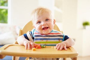 Si Kecil Mulai Kenal Makanan Lunak? Berikan Pure Wortel dan Labu Kuning yang Kaya Nutrisi