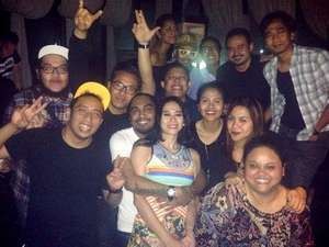 Foto Dipeluk Glenn, Aura Kasih Mendadak Amnesia