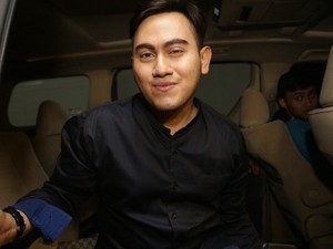 Nassar Kini Naik Ojek, Muzdhalifah Sebut Alphard untuk Anak-anak