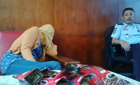 Neneng Masukkan Ganja ke Bungkus Kopi untuk Kelabui Petugas Lapas Banceuy