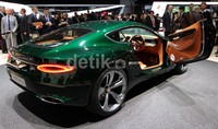 Pabrikan yang bermarkas di Crewe, Inggris, itu bertekad untuk bersaing habis-habisan dengan Aston Martin, Ferrari, dan McLaren. Demi mewujudkan tekadnya, Bentley berniat menggelontorkan model sport dua kursi.