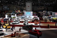 Mobil-mobil yang dipamerkan di Geneva Motor Show. Total ada sekitar 160 mobil baru yang dipamerkan di sini.