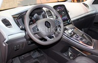     Espace akan memiliki tubuh yang lebih besar dibandingkan Kadjar, namun model ini jelas sangat berbeda dengan Kadjar.     