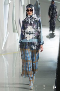 Moshaict by Itang Yunasz. Indonesia Fashion Week 2015 at Jakarta Convention Center. Senayan. Jakarta. [Foto: Mohammad Abduh/Wolipop]