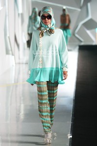 Moshaict by Itang Yunasz. Indonesia Fashion Week 2015 at Jakarta Convention Center. Senayan. Jakarta. [Foto: Mohammad Abduh/Wolipop]