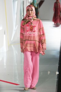 Moshaict by Itang Yunasz. Indonesia Fashion Week 2015 at Jakarta Convention Center. Senayan. Jakarta. [Foto: Mohammad Abduh/Wolipop]