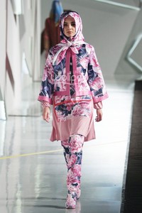 Moshaict by Itang Yunasz. Indonesia Fashion Week 2015 at Jakarta Convention Center. Senayan. Jakarta. [Foto: Mohammad Abduh/Wolipop]