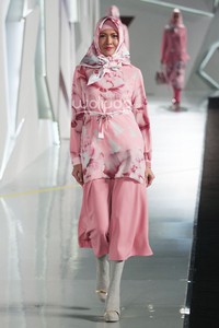 Moshaict by Itang Yunasz. Indonesia Fashion Week 2015 at Jakarta Convention Center. Senayan. Jakarta. [Foto: Mohammad Abduh/Wolipop]