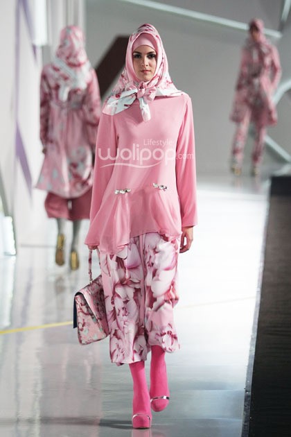 Moshaict by Itang Yunasz. Indonesia Fashion Week 2015 at Jakarta Convention Center. Senayan. Jakarta. [Foto: Mohammad Abduh/Wolipop]