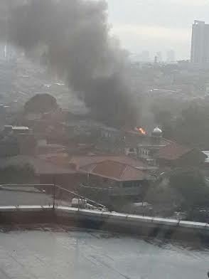 Rumah yang Terbakar di Bangka Padam, Lalin Rasuna Said ke Tendean Macet