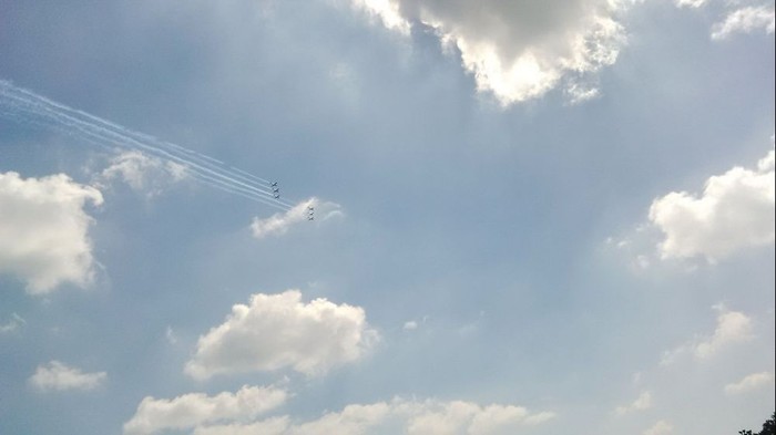 Solidnya Tim Jupiter, Ini Penampakan Mereka di Langit Yogya sebelum Mendarat
