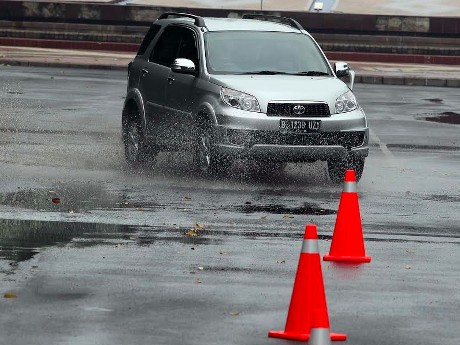 Toyota Rush Model Lama Diskon Sampai Rp 16 Juta