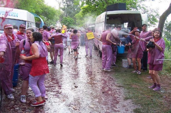 Festival Semangka dan Testis Sapi, Festival Unik di Berbagai Negara (2)