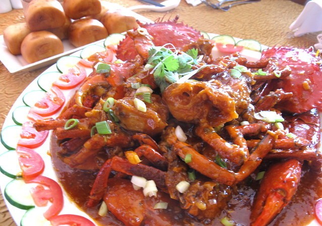 Nikmatnya Menyantap Singapore Chilli Crab Malam Ini