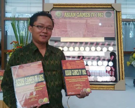 Kemenpora Imbau Mahasiswa Buat Buku Keolahragaan